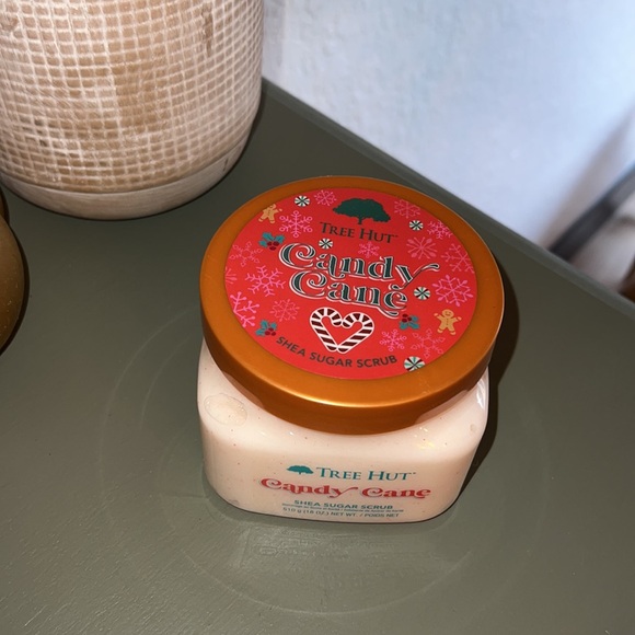 🎅 candy cane tree hut body scrub - Picture 2 of 3